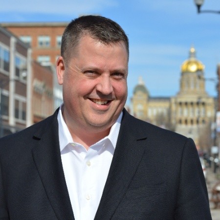 Cliente satisfecho con servicios de marketing digital